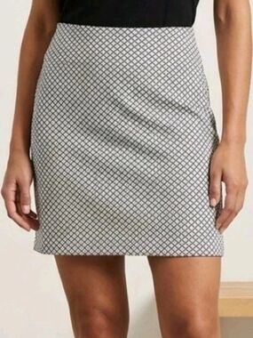 Up! Pull-On Skirt XXL with 360 Tummy Control Stretch Shorts Black And White XXL